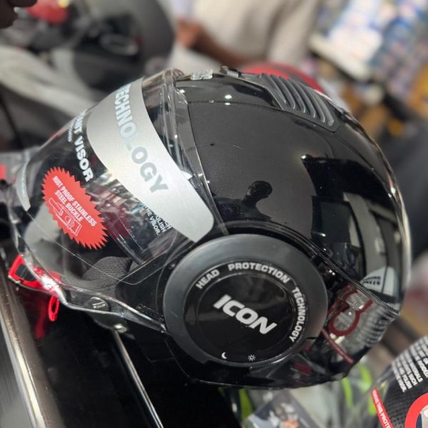 CASQUE STUDDS ICON NOIR